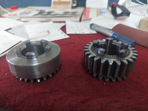 عکس چرخ دنده صنعتی دهقان