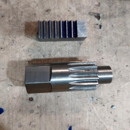 عکس چرخ دنده صنعتی دهقان