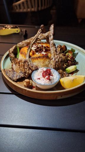 عکس کافه رستوران سلاوی