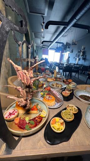 عکس کافه رستوران سلاوی