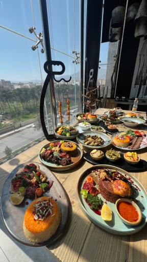 عکس کافه رستوران سلاوی