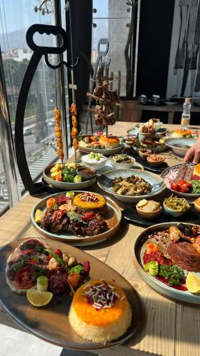 عکس کافه رستوران سلاوی