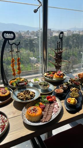 عکس کافه رستوران سلاوی