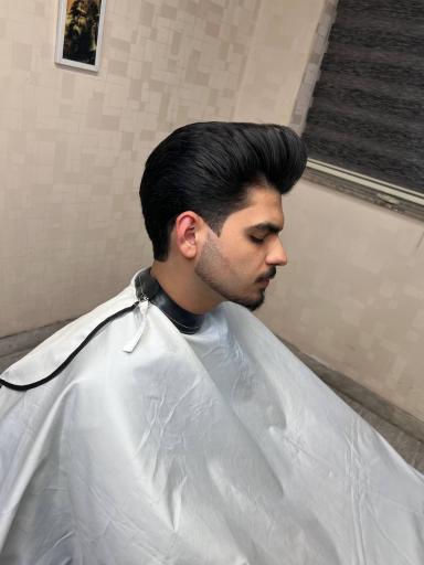 عکس سالن پیرایش محسن