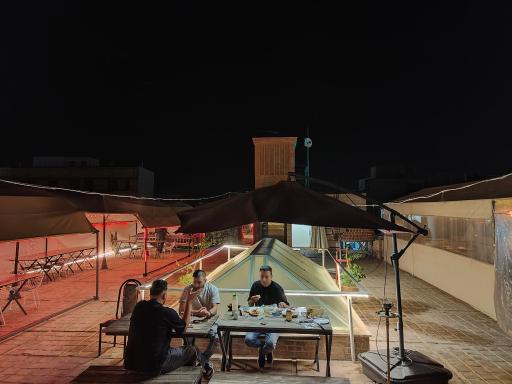 عکس کافه رستوران زرتشت