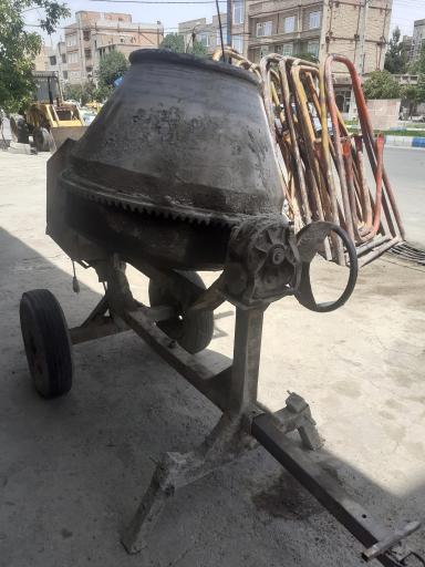 عکس تاسیسات برتر بالابر بتونیر