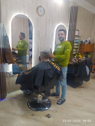 عکس آرایشگاه حسین 