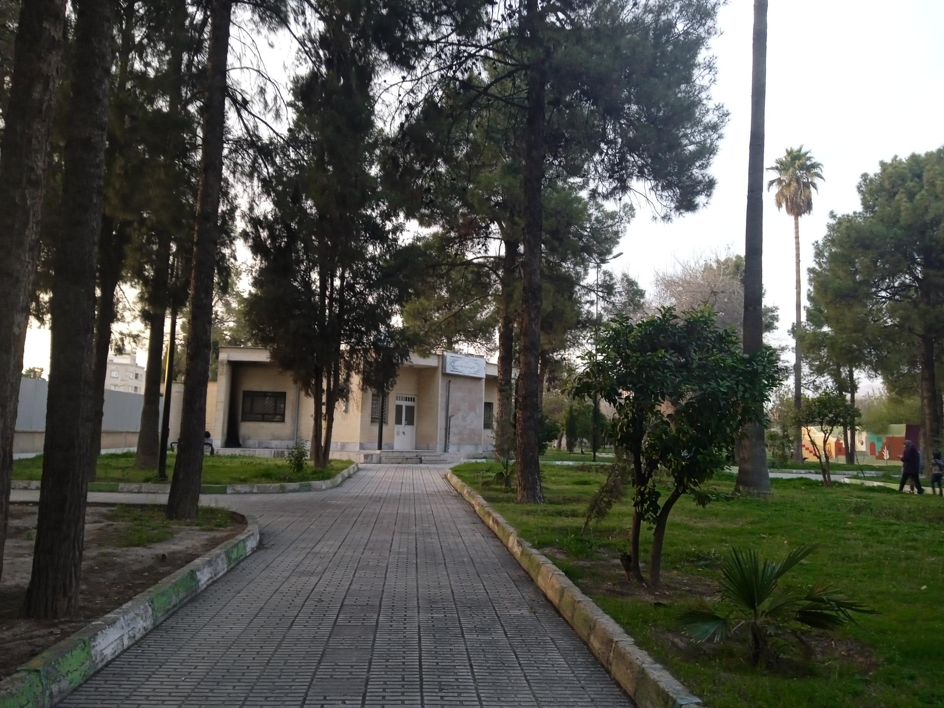 عکس کتابخانه عمومی فرصت شیرازی