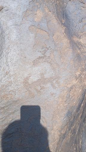 عکس سنگ نگاره شلنگرد