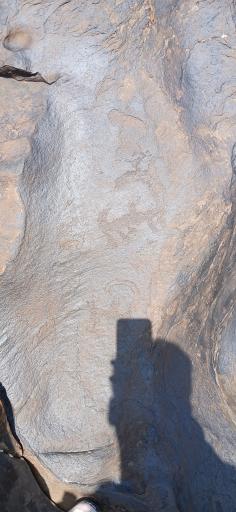 عکس سنگ نگاره شلنگرد