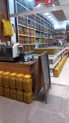 عکس زيتون فروشی فدک