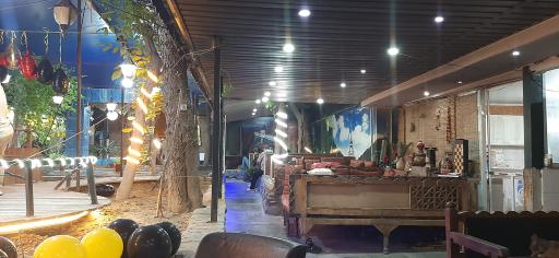 عکس باغچه باران (سفره خانه)