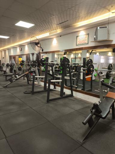 عکس باشگاه بدنسازی آترون