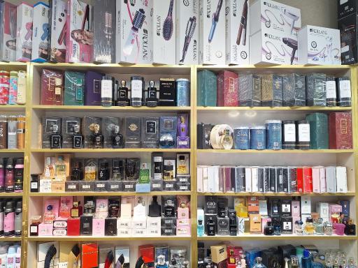 عکس فروشگاه آرایشی و بهداشتی شادی