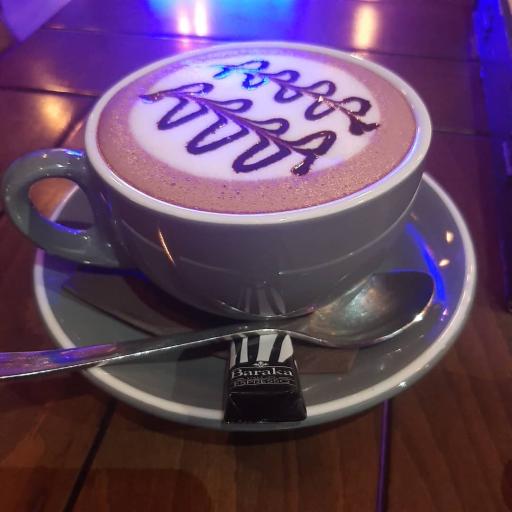 عکس کافه ریشه