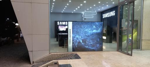 عکس فروشگاه و خدمات موبایل سامسونگ آلانیوم