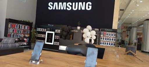 عکس فروشگاه و خدمات موبایل سامسونگ آلانیوم