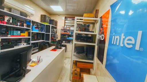 عکس فروشگاه لپتاپ و کامپیوتر زنگارکی