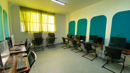 عکس موسسه علمی مهارتی برنا