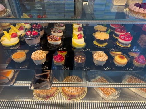 عکس کافه شیرینی ونک