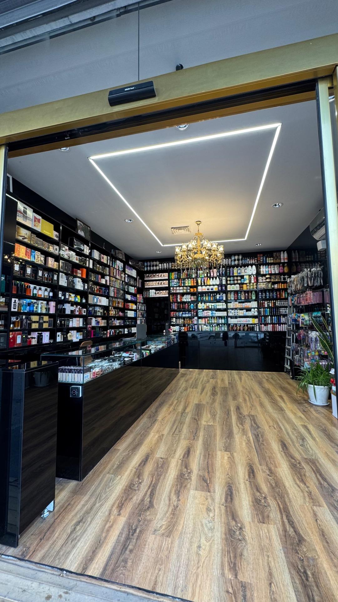 عکس عطریات اصیل