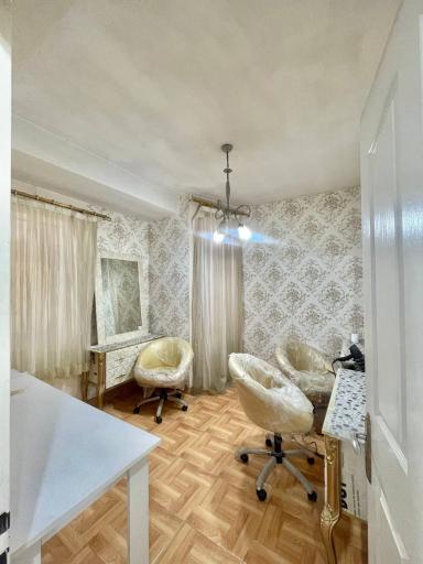 عکس آموزشگاه و سالن زیبایی اختران