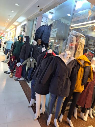 عکس فروشگاه زمستانه صفری