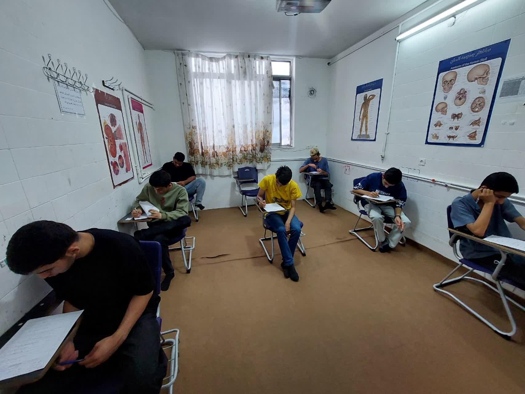 عکس دبیرستان غیر دولتی خیام