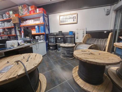 عکس سیم و کابل برق (سروین)