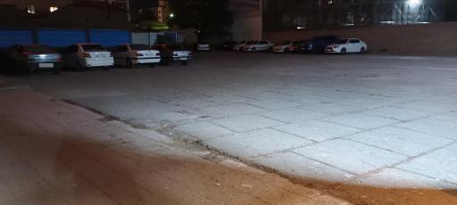 عکس پارکینگ شبانه روزی مقدم