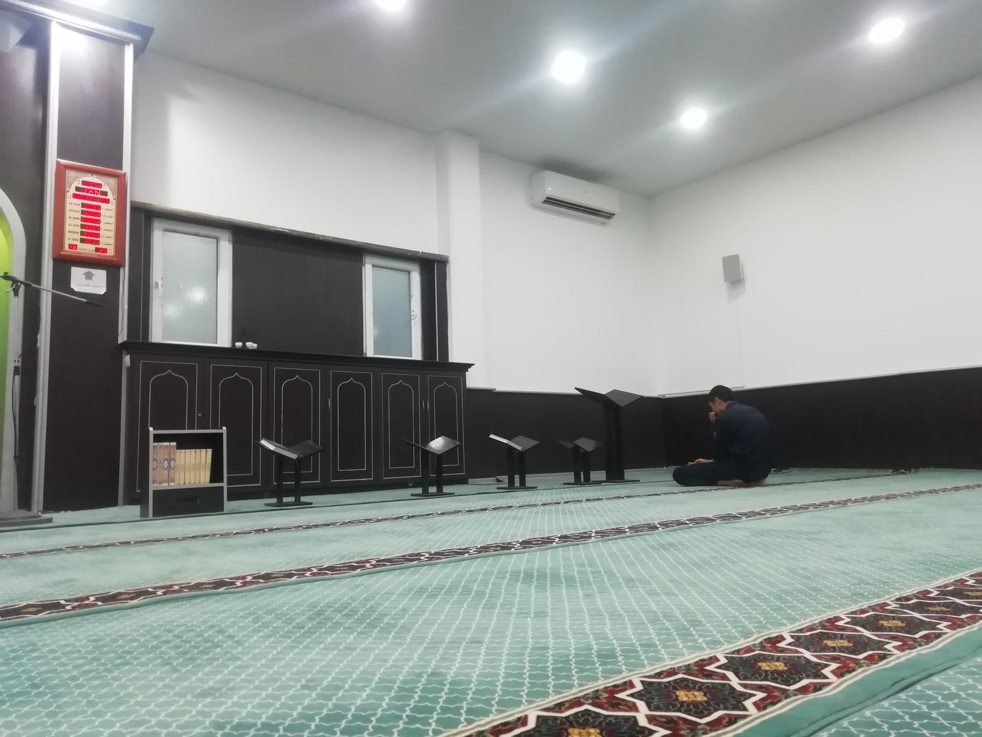 عکس نمازخانه پاساژ دلفین