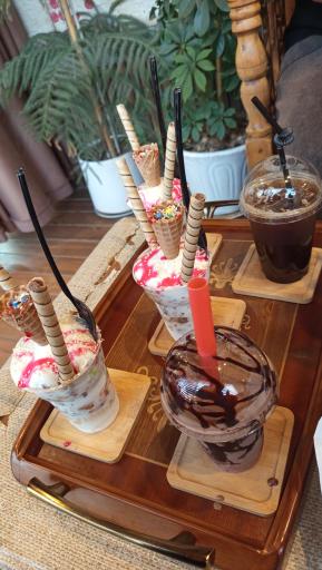 عکس کافه امید 