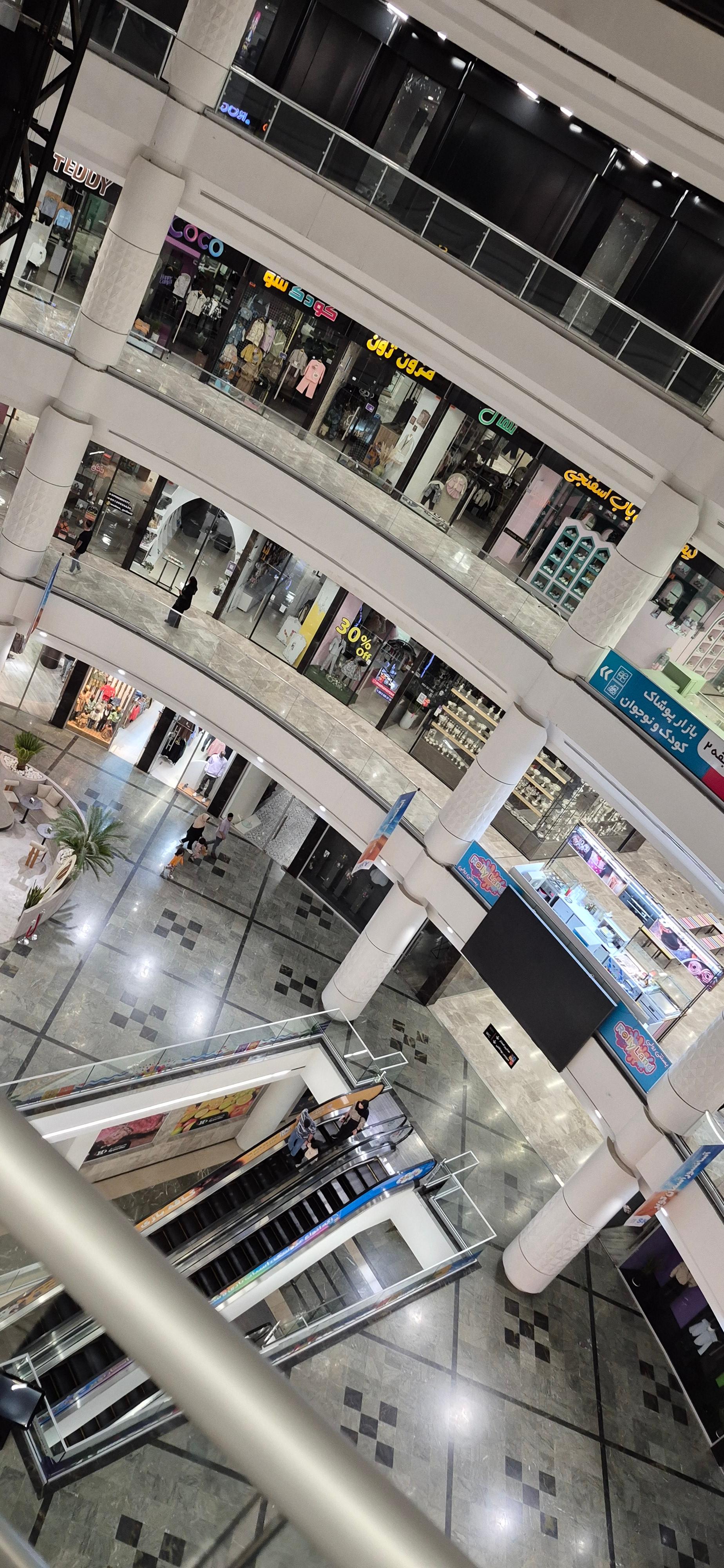 عکس مجتمع تجاری اداری تفریحی خلیج فارس