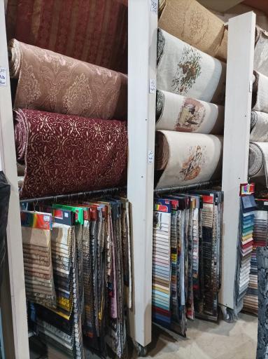 عکس پارچه مبلی رنگارنگ