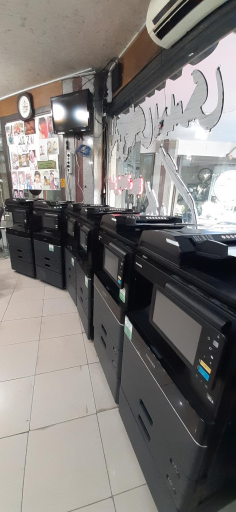 عکس ماشینهای اداری رنگارنگ