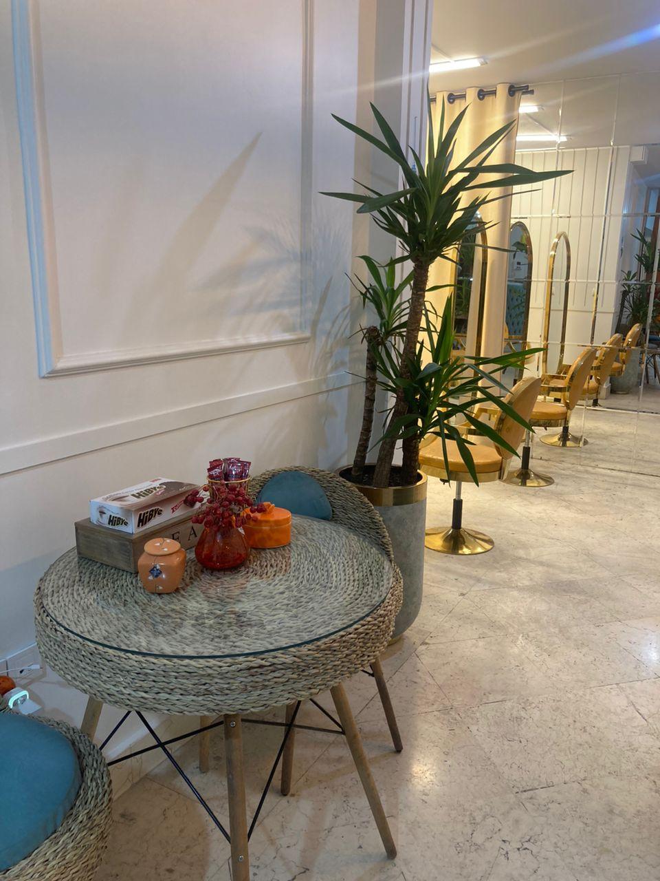 عکس سالن زیبایی سارا نارنجی