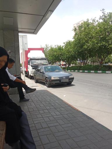 عکس ایستگاه اتوبوس هدایت 16