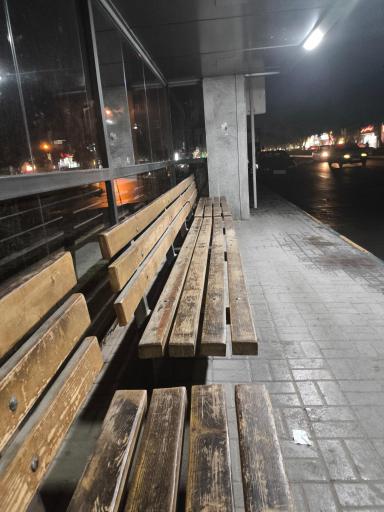 عکس ایستگاه اتوبوس هدایت 16