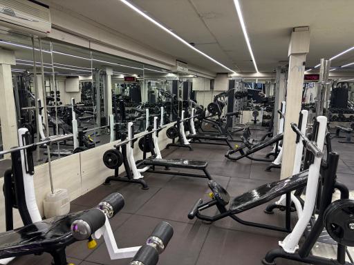 عکس باشگاه بدنسازی برترین