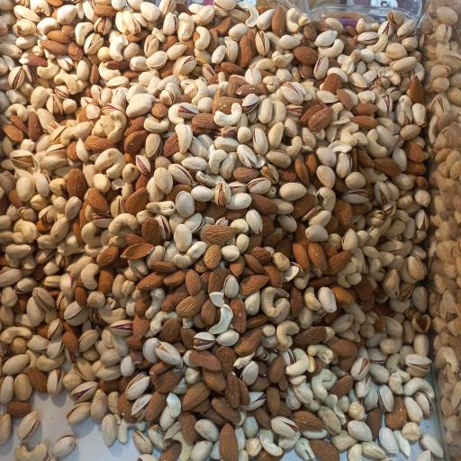 عکس آجیل و خشکبار پارسا