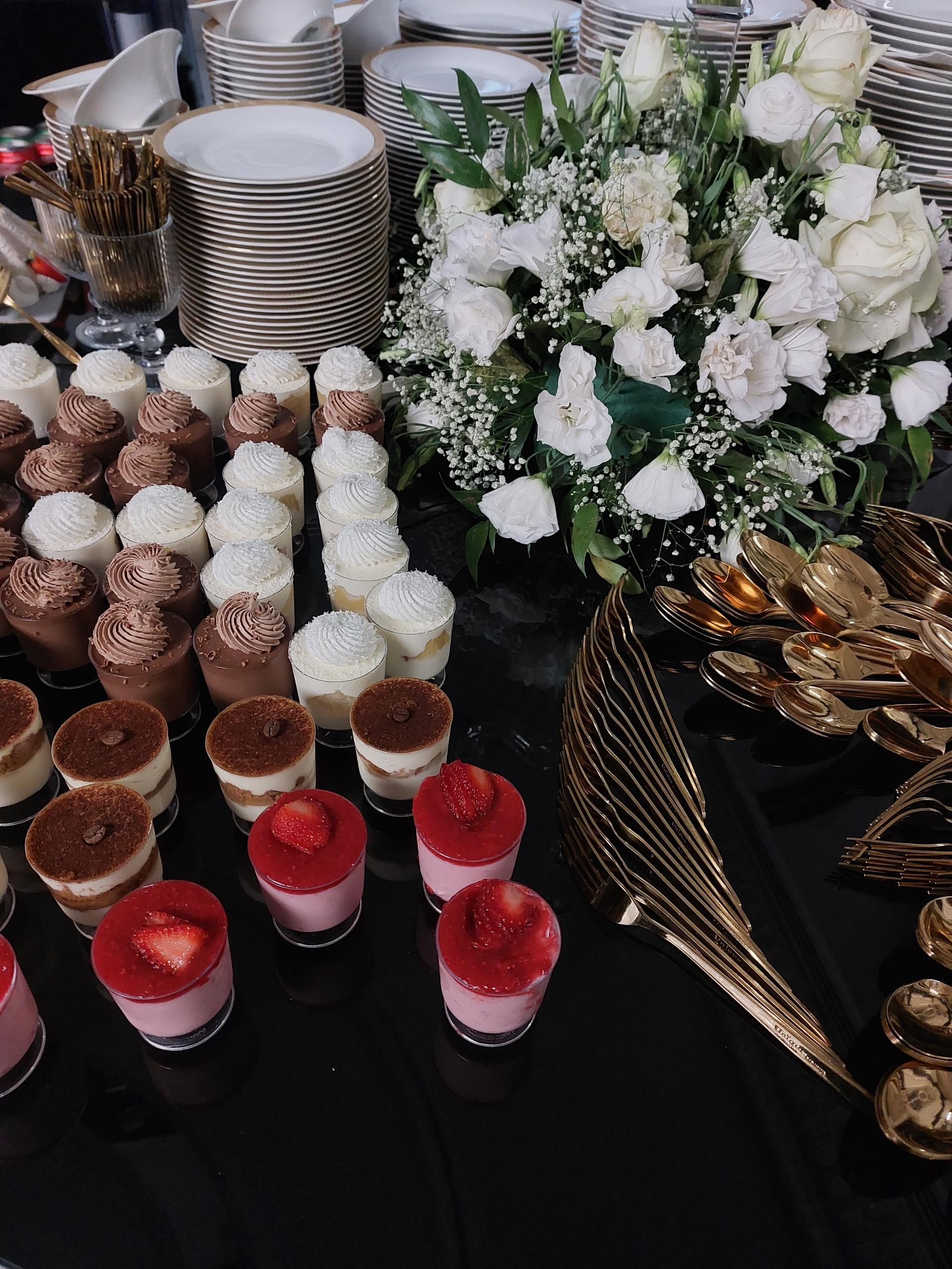 عکس تالار قصر عقیق