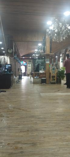 عکس رستوران اقامتی باغ گمشده