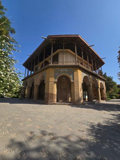 عکس کاخ چهل ستون قزوین