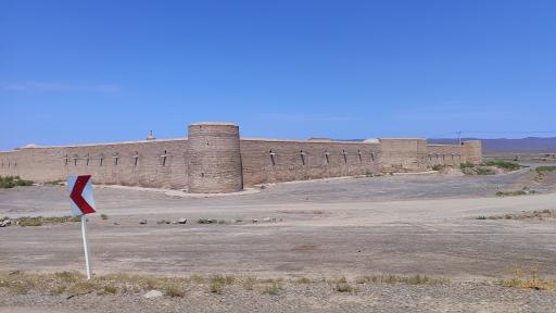 عکس کاروانسرای میاندشت