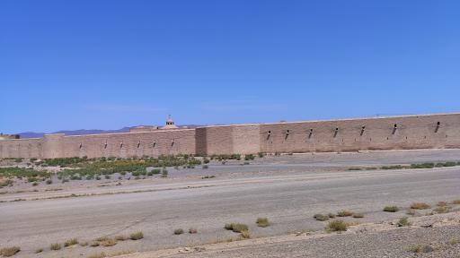 عکس کاروانسرای میاندشت