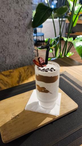 عکس کافه چارراه