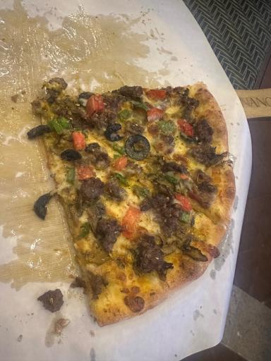 عکس پیتزا دانانو