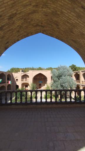عکس مدرسه شاهرخیه بسطام