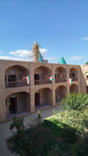 عکس مدرسه شاهرخیه بسطام