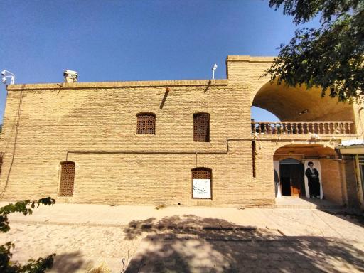 عکس مدرسه شاهرخیه بسطام